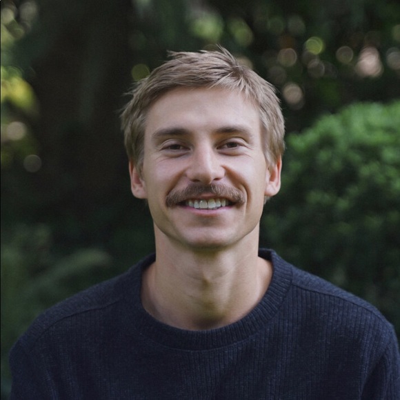 Meet your Posher, Chris - Picture 1 of 1